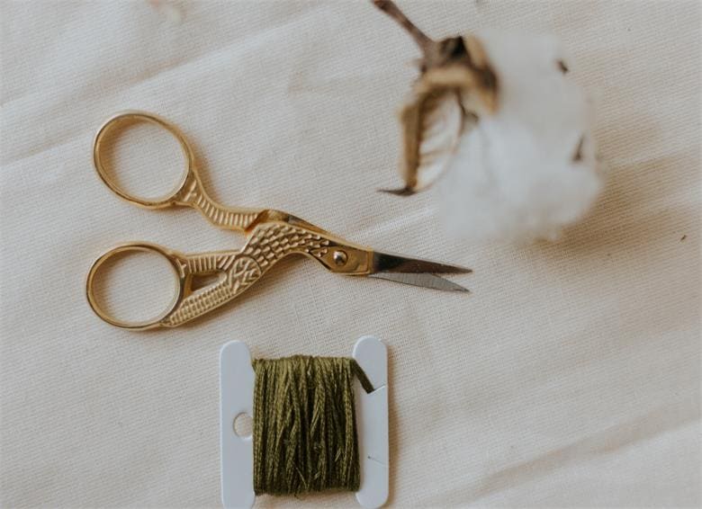 Can You Bring Scissors on a Plane? (TSA Rules) - Mooncostumes